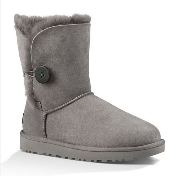 UGG Bailey Button II Boots in Grey Women’s Size 6 - Picture 2 of 8